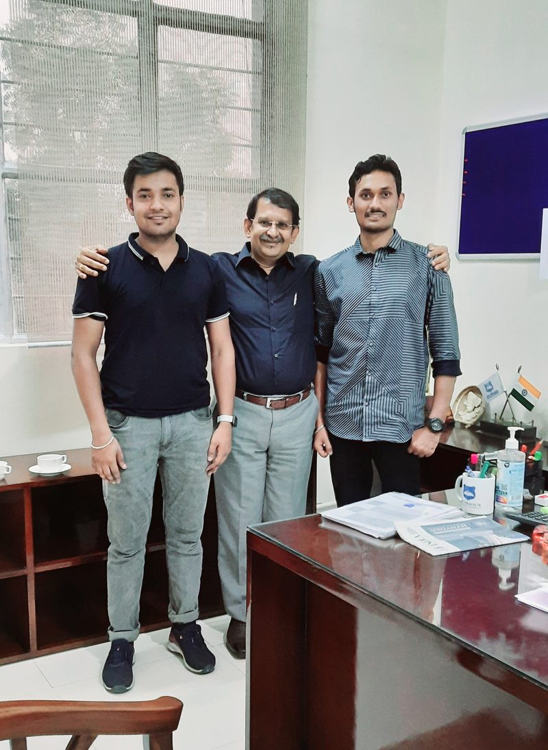 Dr. Prafulla Agnihotri, Director of IIM Sirmaur, with Techlance founders Paras Dhamu and Gaurav Sonawane